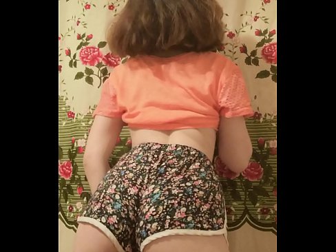 ❤️ Секси младо бебе кое ги соблекува шорцевите пред камера ❤ Само порно на порно mk.robosexshop.ru ️❤